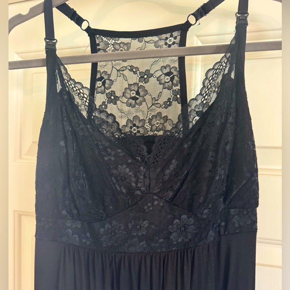Nursing nightgown